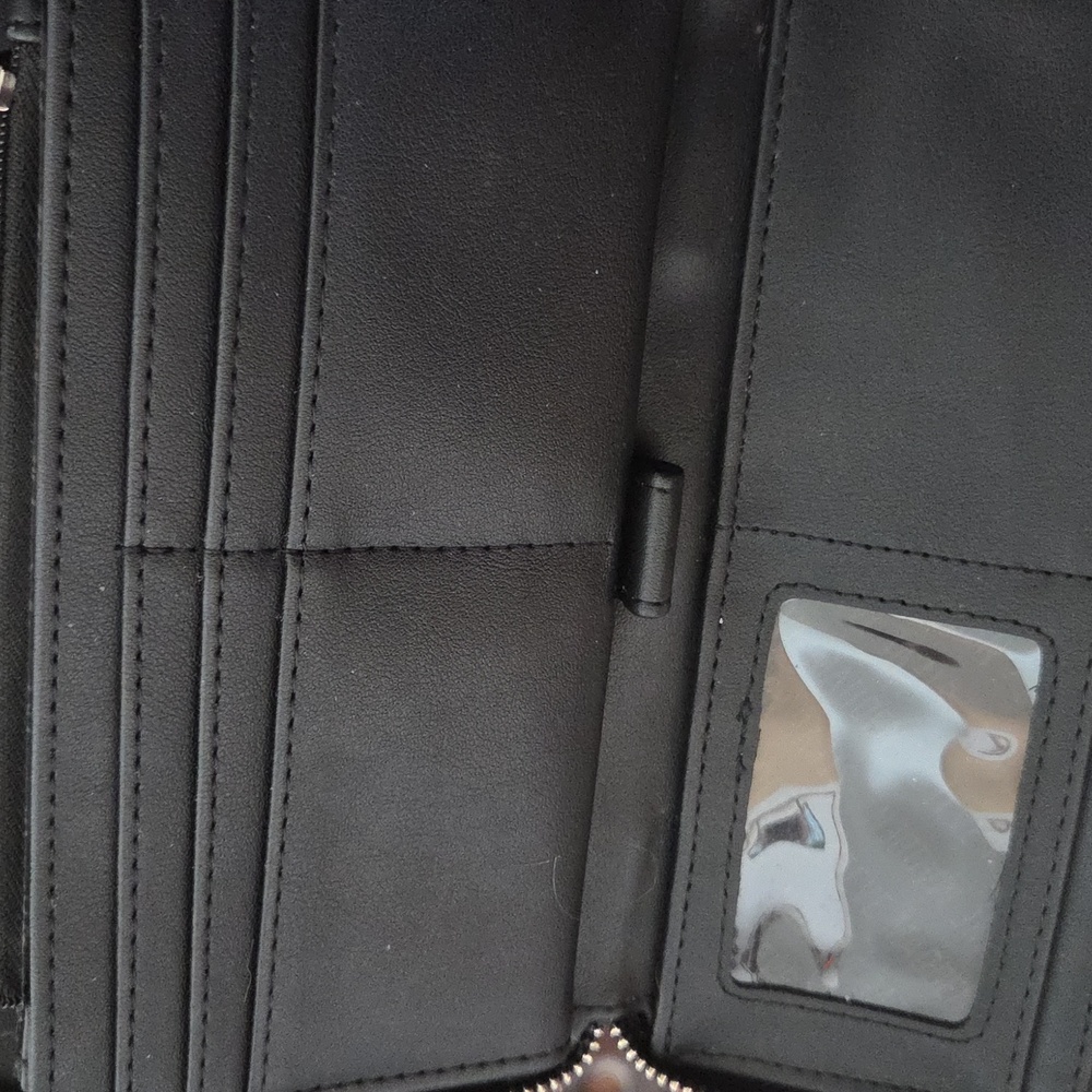 Steve Madden Wallet - Picture 4 of 6